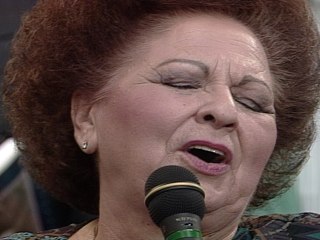 Bill & Gloria Gaither - God Bless America