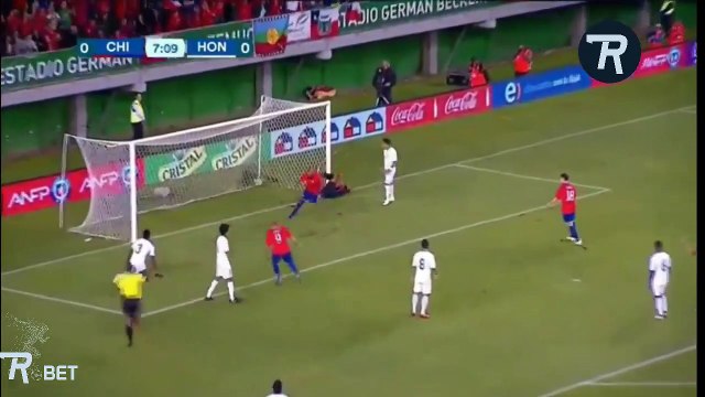 Arturo Vidal Goal - Chile vs Honduras 1-0