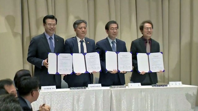 내년부터 서울 모든 '고3' 무상급식 / YTN