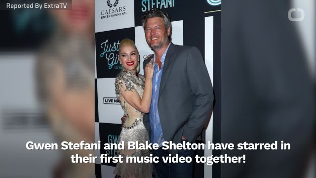 Gwen Stefani & Blake Shelton Cuddle In ‘You Make It Feel Like Christmas’ Music Video
