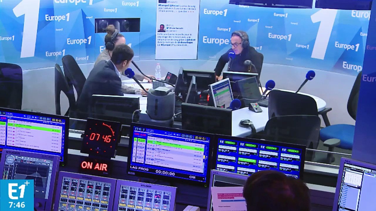 Macron absent du congrès des maires : "Personne ne l'obligeait à s'engager" à revenir chaque année