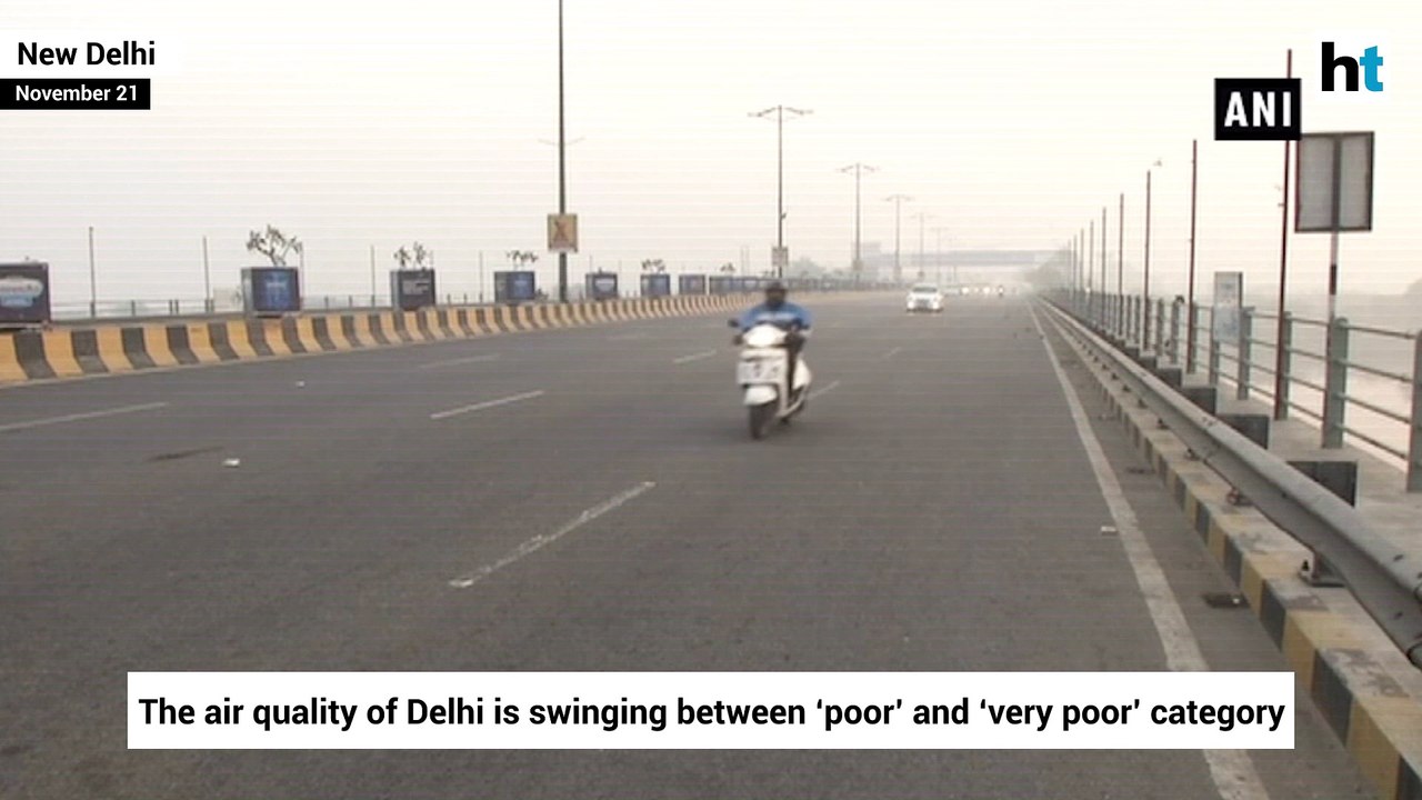 Delhi witnesses thick blanket of smog & dust, air quality remains ‘poor’