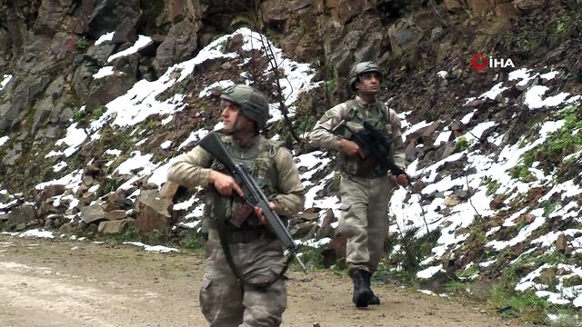 Kar, kış, zorlu arazi şartları demeden Karadeniz'de PKK’lı avı sürüyor...Operasyonlar havadan görüntülendi
