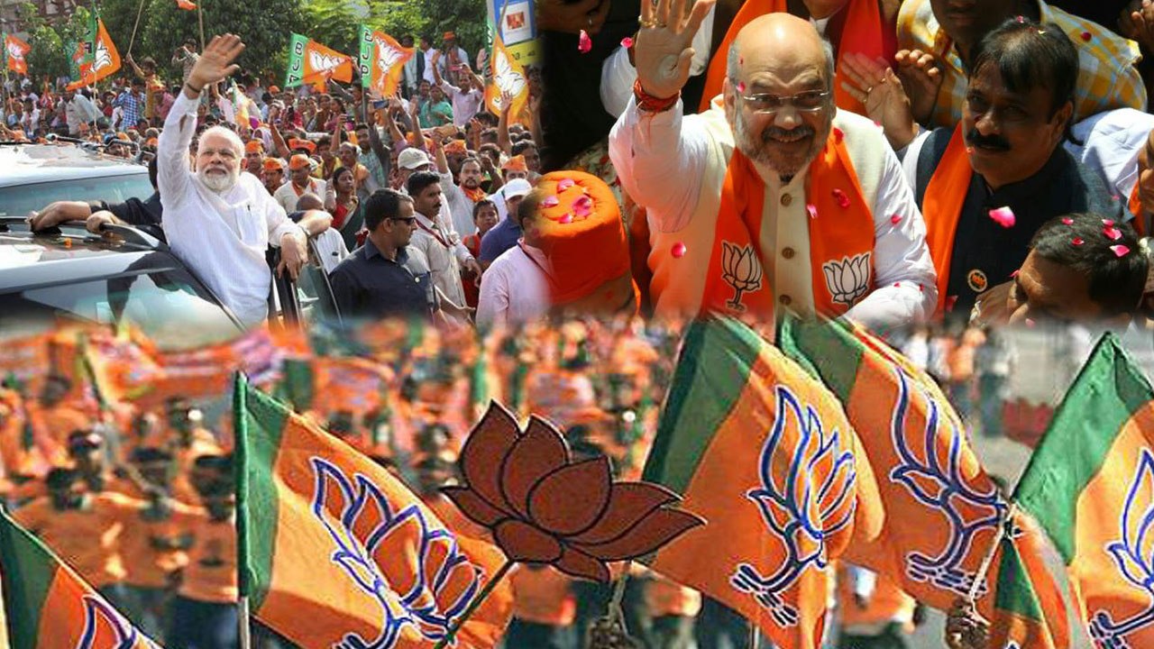 BJP पर खूब हुई धनवर्षा, Congress से 20 गुना ज्यादा मिला Donation | वनइंडिया हिंदी