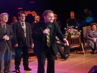 Bill & Gloria Gaither - Give Up (Live)