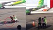 Video viral wanita terobos apron dan kejar pesawat - TomoNews