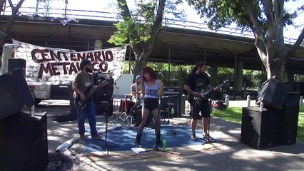 BLANCOS CRISTALES EN VIVO CENTENARIO METALLICO.