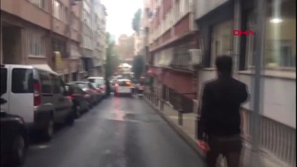 Şişli'de Otomobile Silahlı Saldırı 2 Yaralı