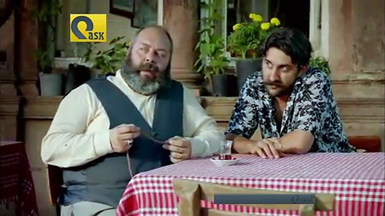 فيلم لا أستطيع النوم و القمر يكتمل مترجم للعربية بجودة عالية (القسم 1)