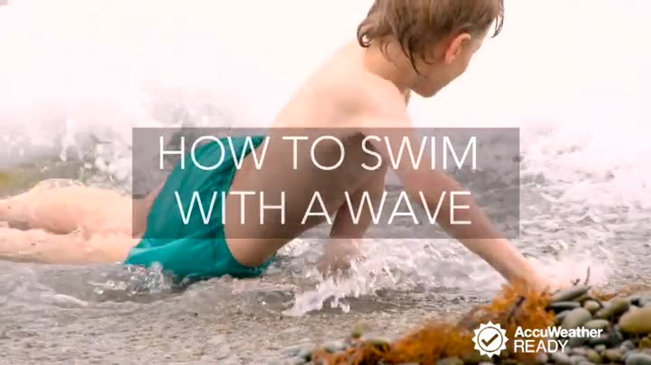 Tips to safely swim with waves