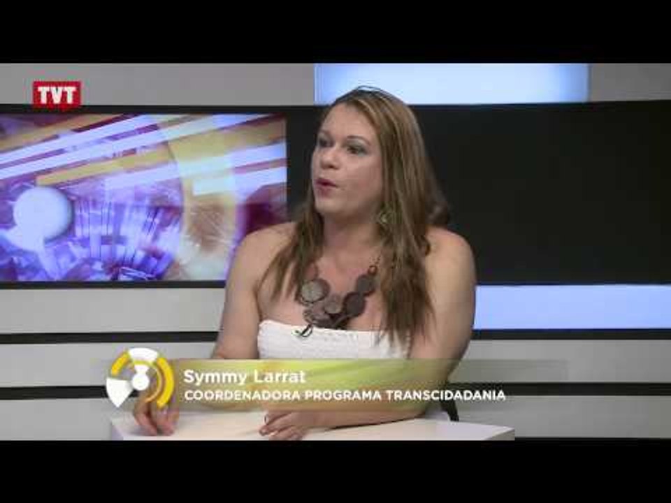 Prefeitura de SP vai dar bolsa de R$ 840 para travestis estudarem