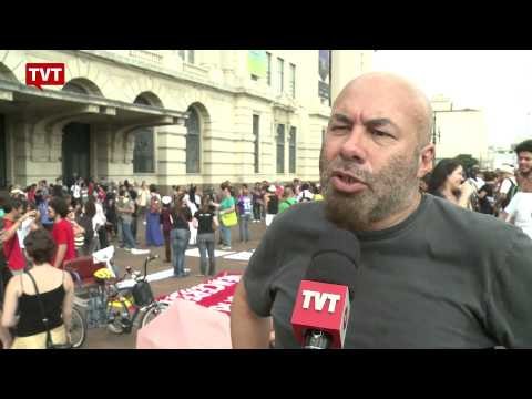 Alckmin fecha oficinas culturais e artistas protestam em SP