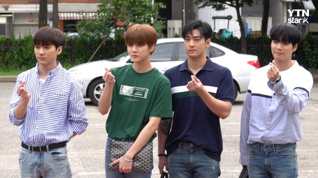 [Y영상] 뉴이스트W, 훈훈한 비주얼 과시...’여심 저격’ (뮤직뱅크 출근길) / YTN