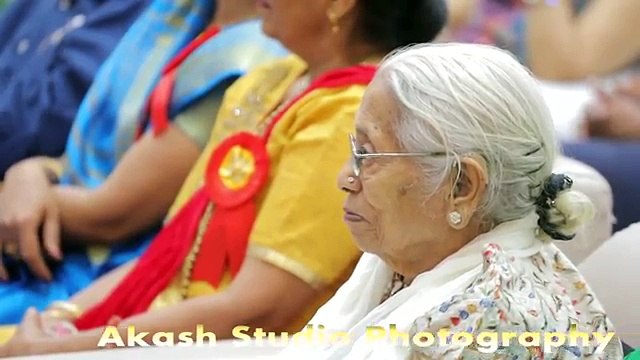 Kumar Vishwas Night Gazal phir meri Yaad Aa rhi hogi Akash studio photography