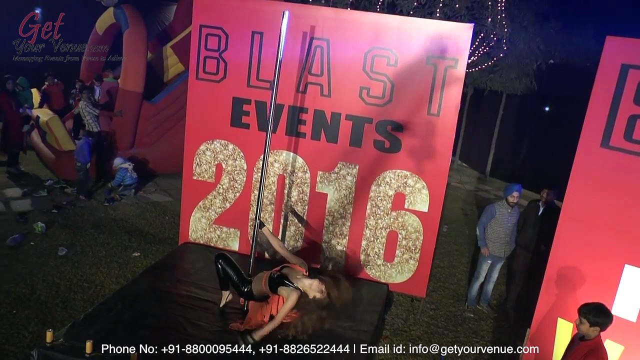 Pole Dance Entertainment by Wedding Planners in Delhi | GetYourVenue