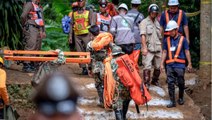 Tayland'da Mağaradaki Kurtarma Operasyonuna Katılan Bir Dalgıç Öldü