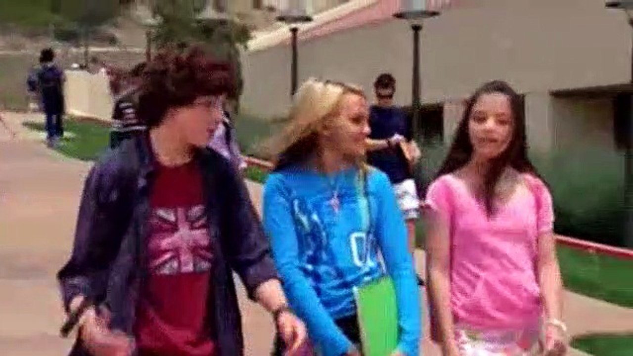 Zoey 101 S01E07 - The Play