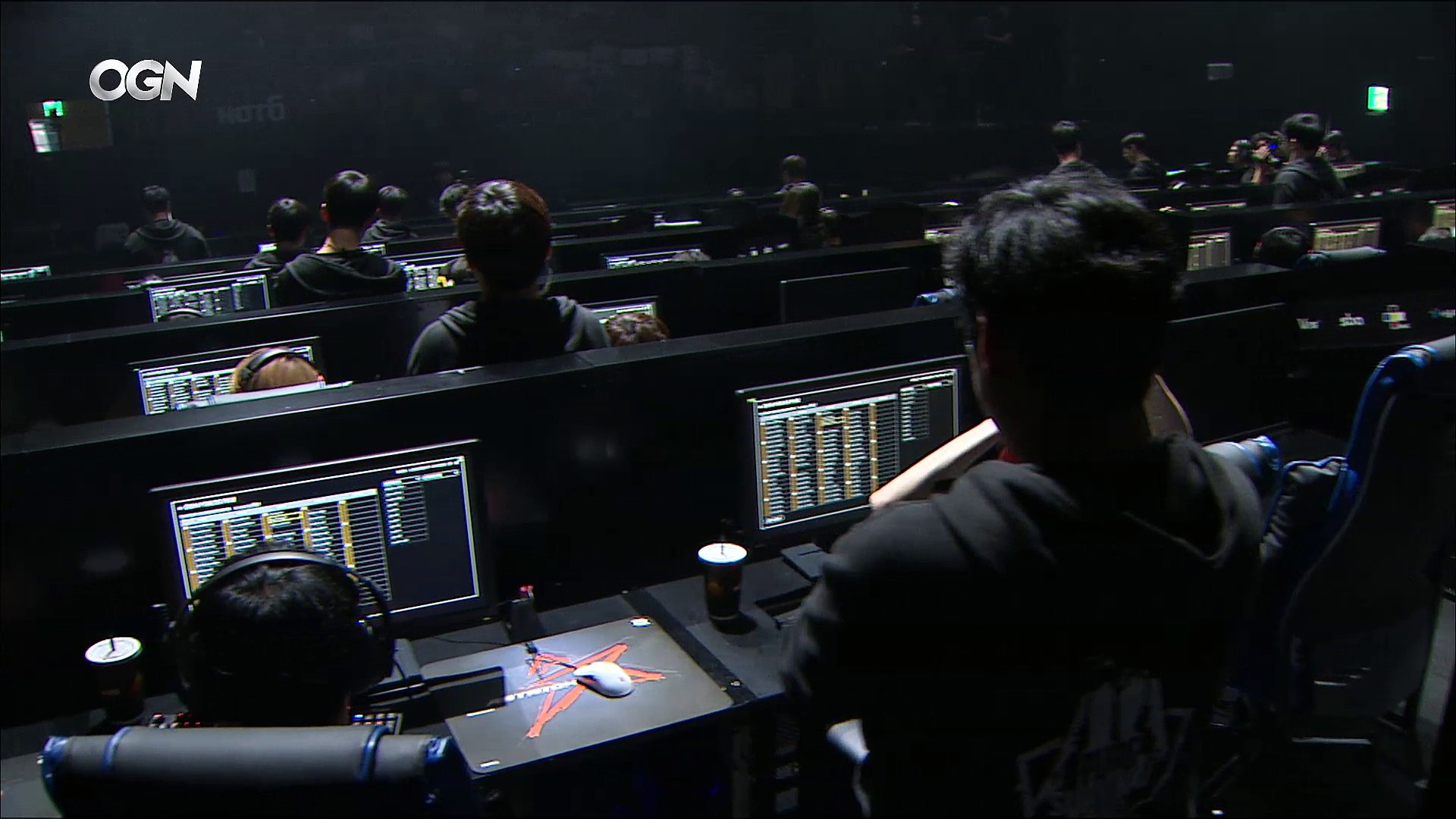 ⁣2018 HOT6 PUBG Survival Series Season2 Pro Tour - PLAYOFF Round2