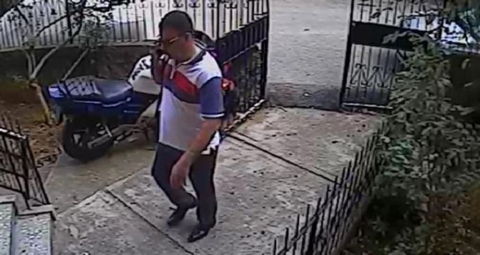 Suçüstü Yakalanan Hırsız Sivil Polise Ben de Şimdi Polis Çağırıyordum Dedi