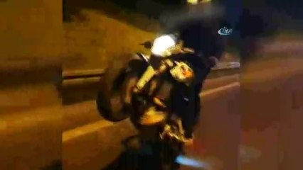 Şehitler Köprüsünde Tehlikeli Tek Teker Şovu