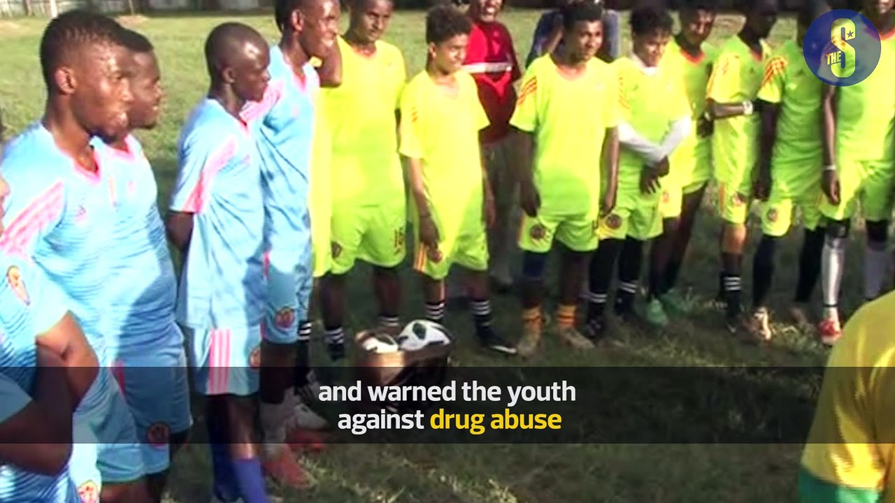 Wanyama & Mariga pay a local Malindi team a surprise visit