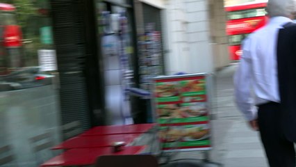 David Davis warns reporter not to walk into pillar