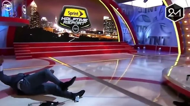 Top 10 Awkward Moments Of Celebrity Caught On Camera 2018 _ Celebrity Awkward