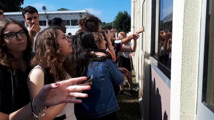 L'euphorique attente des résultats au lycée Raymond-Poincaré de bar-le-Duc