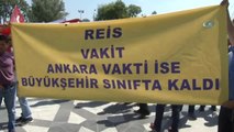 Yolu Trafiğe Kapatan Dolmuşçular Gözaltına Alındı