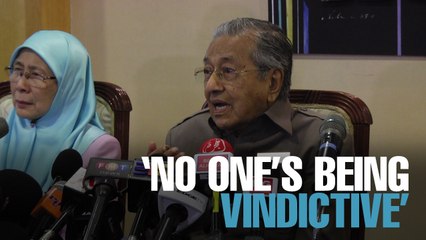 NEWS: Accounts frozen not out of revenge - Tun M
