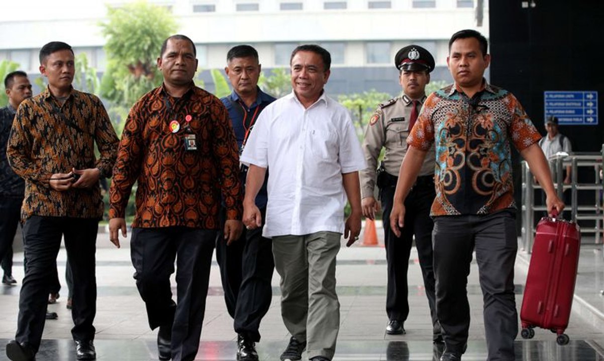 Gubernur Aceh, Irwandi Yusuf Klaim Tak Terima Suap