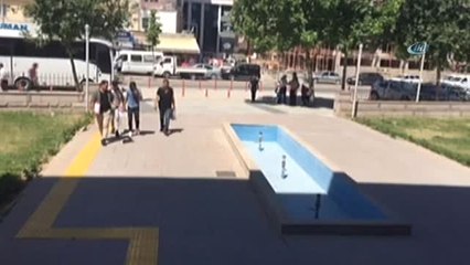 Tülbent Takarak Hırsızlık Yapan Erkek Şahıslar Yakalandı