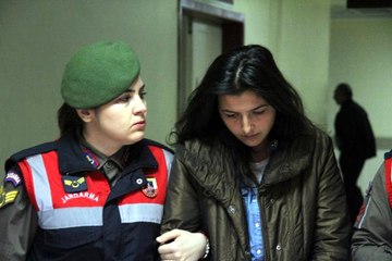 Dedikodusunu Yaptığı için Babaannesini Öldüren Torunun Yargılanması Başladı