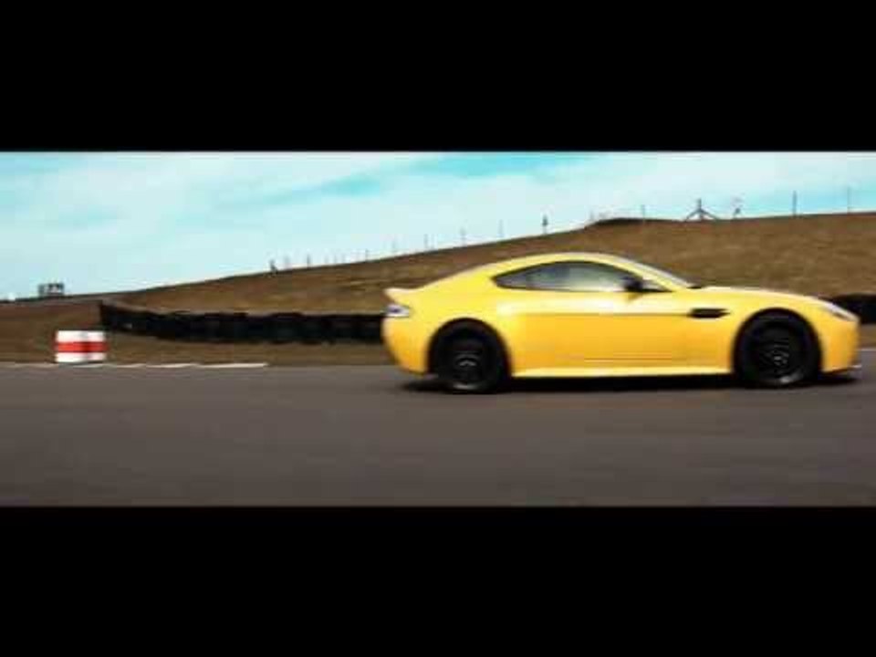 NEW Aston Martin V12 Vantage S | AutoMotoTV