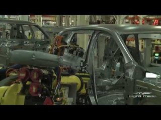 Production of 2014 Jeep Cherokee ramps up | AutoMotoTV