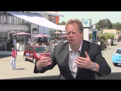 NISSAN Autonomous Drive Vehicles - Andy Palmer Interview | AutoMotoTV