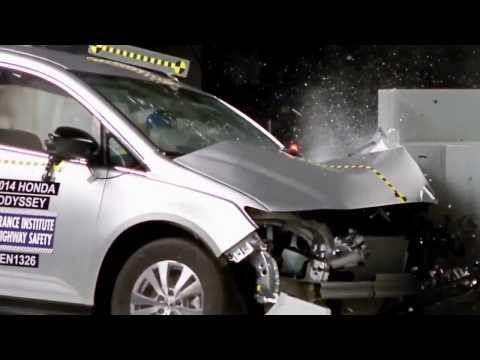 2014 Honda Odyssey Crash Tests | AutoMotoTV