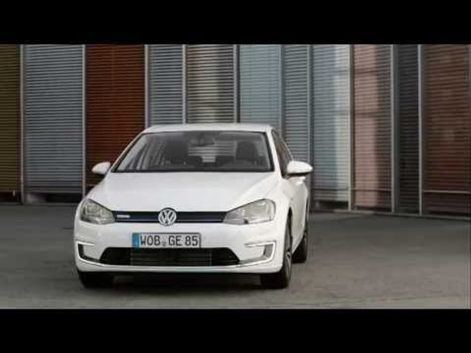 Volkswagen e-Golf Trailer | AutoMotoTV