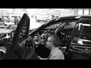 Infiniti Poltrona Frau Detail | AutoMotoTV