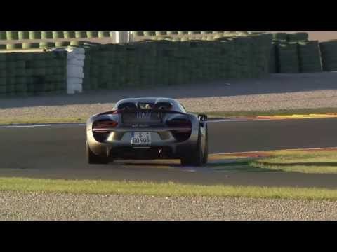 Porsche 918 Spyder Valencia - Race track | AutoMotoTV