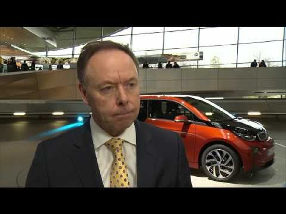 BMW i3 handovers to the first customers - Interview Dr. Ian Robertson | AutoMotoTV