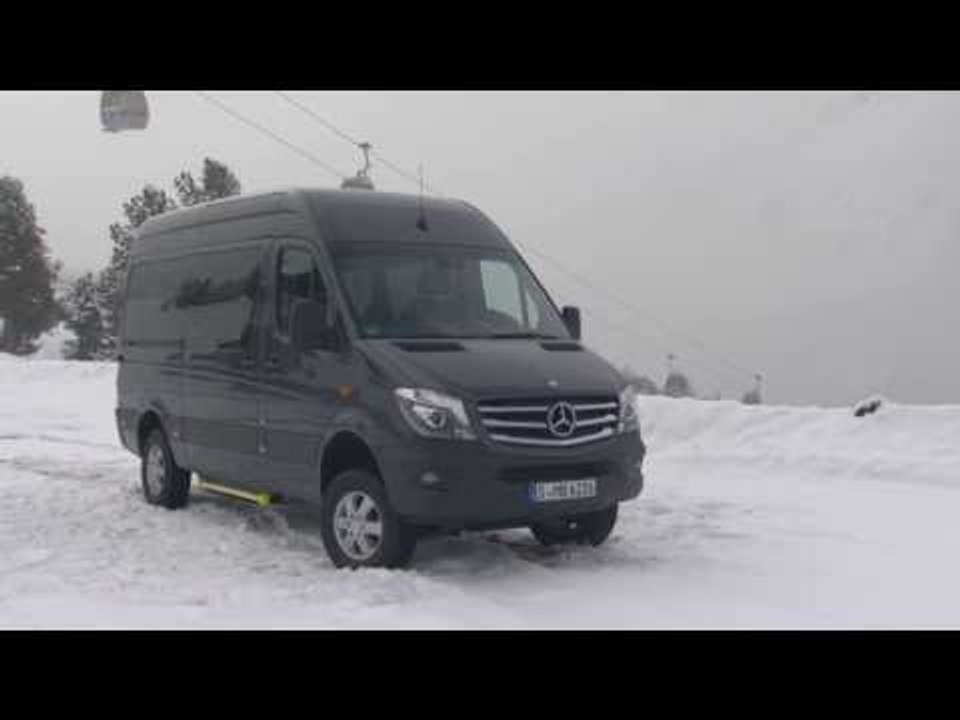 Mercedes-Benz Winter Workshop 2013 - Mercedes-Benz Sprinter 316 BlueTec 4x4 | AutoMotoTV