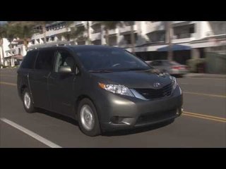 2013 -2014 Toyota Sienna LE Review | AutoMotoTV