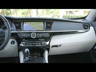 2015 Kia K900 Reveal | AutoMotoTV