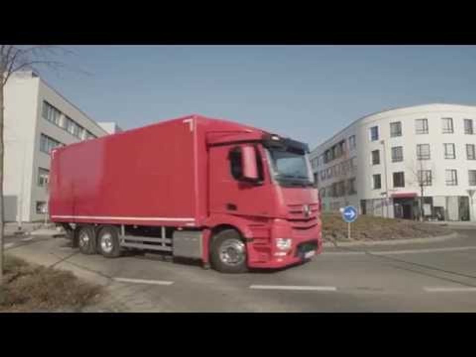 2014 Mercedes-Benz Antos Driving Video | AutoMotoTV