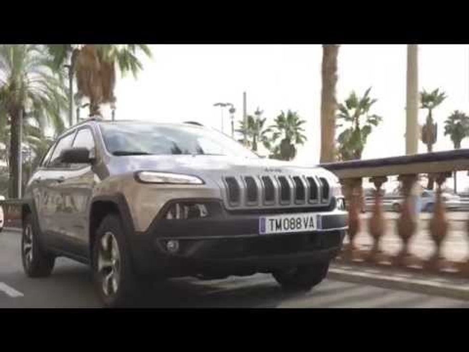 2014 Jeep Cherokee Trailhawk Preview | AutoMotoTV