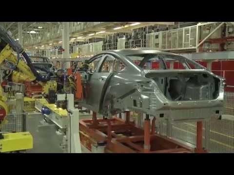 Chrysler 200 Manufacturing - Sterling Heights Assembly Plant | AutoMotoTV
