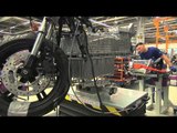 Production of the BMW C evolution - Assembly | AutoMotoTV