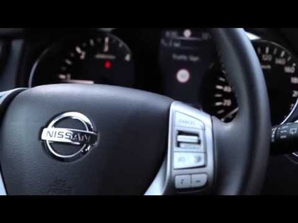 New Nissan X-Trail Interior Design in Amber Col...