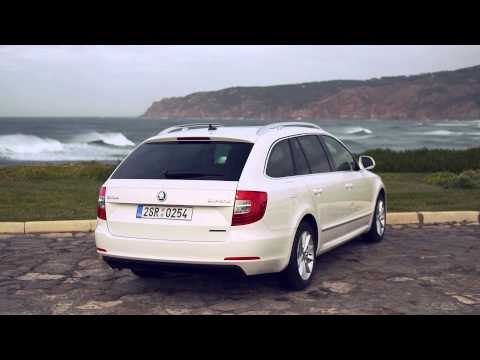 Skoda Superb Combi GreenLine Preview | AutoMotoTV